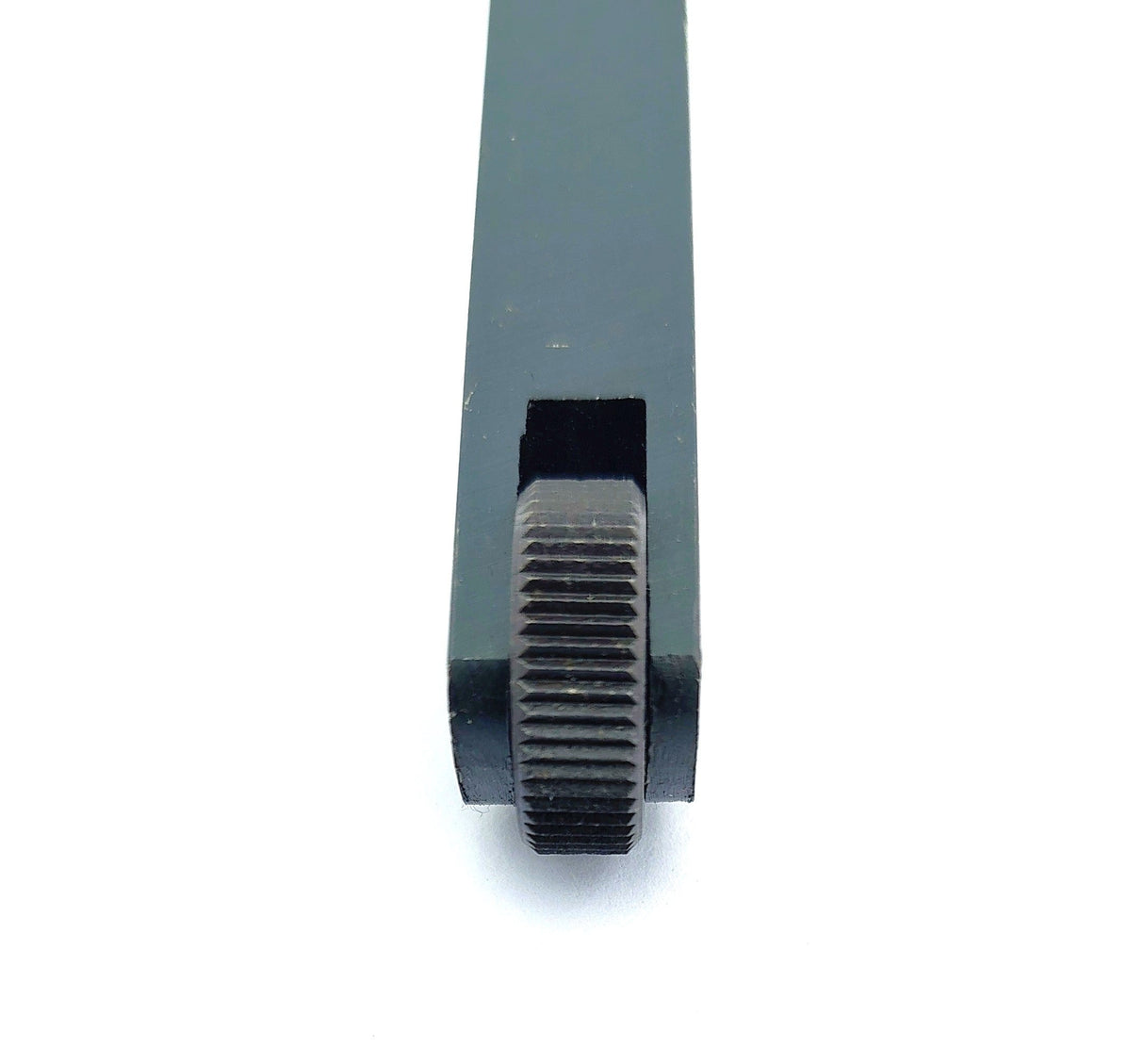 Knurling tool