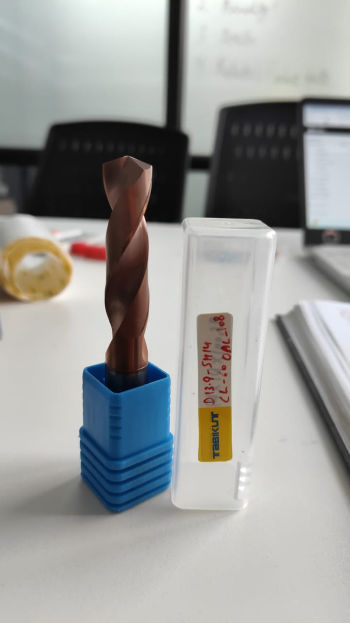 VHM 4-groove hard metal cutter