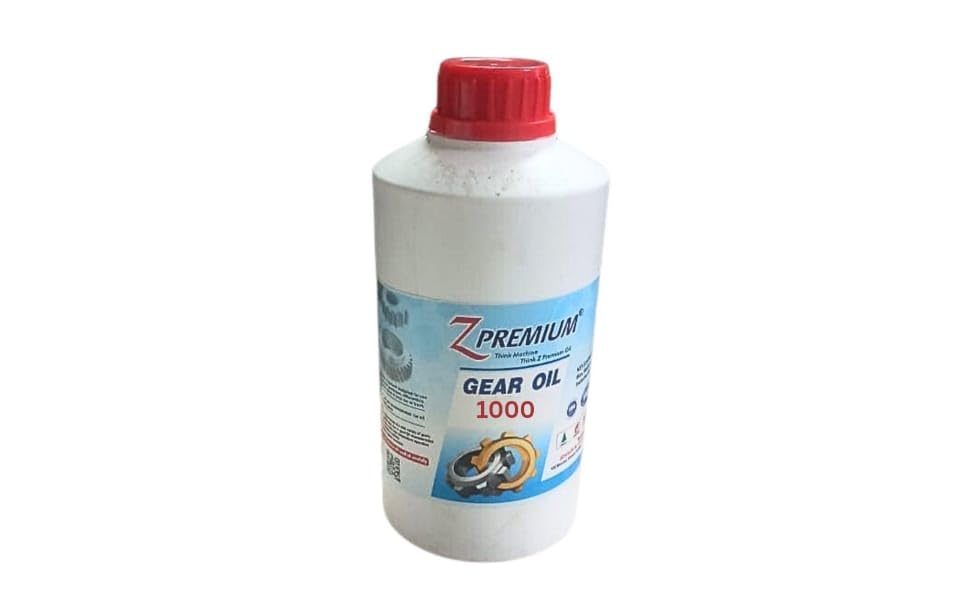 Bottle of Z Premium Gear Oil 1000