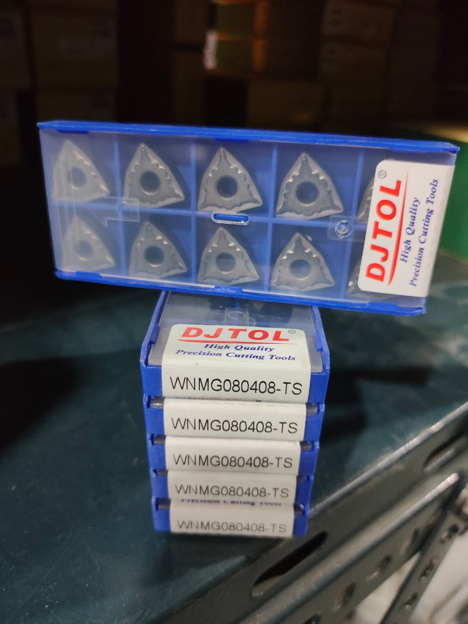 Packaging of cutting tools