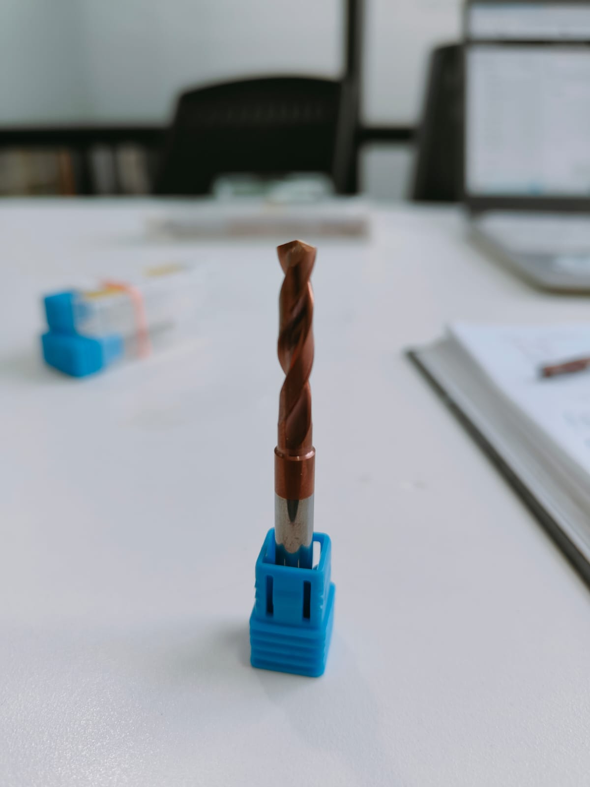 Solid carbide drill bits