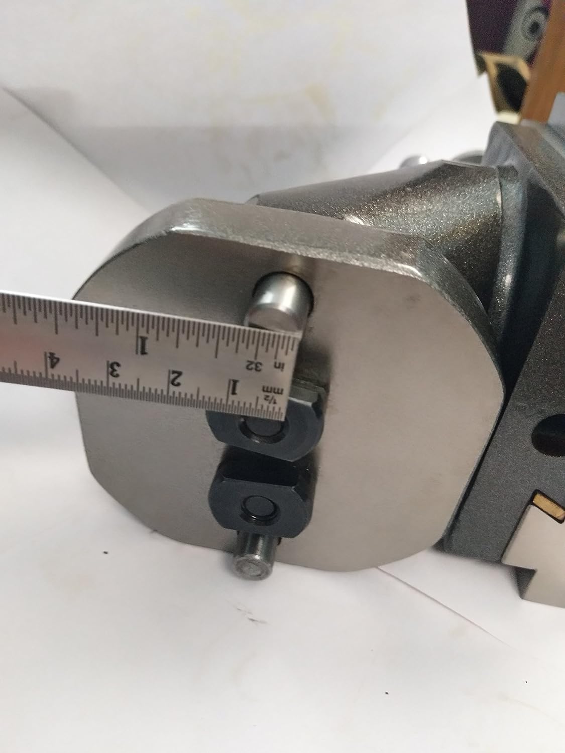 Measuring metal machine base plate