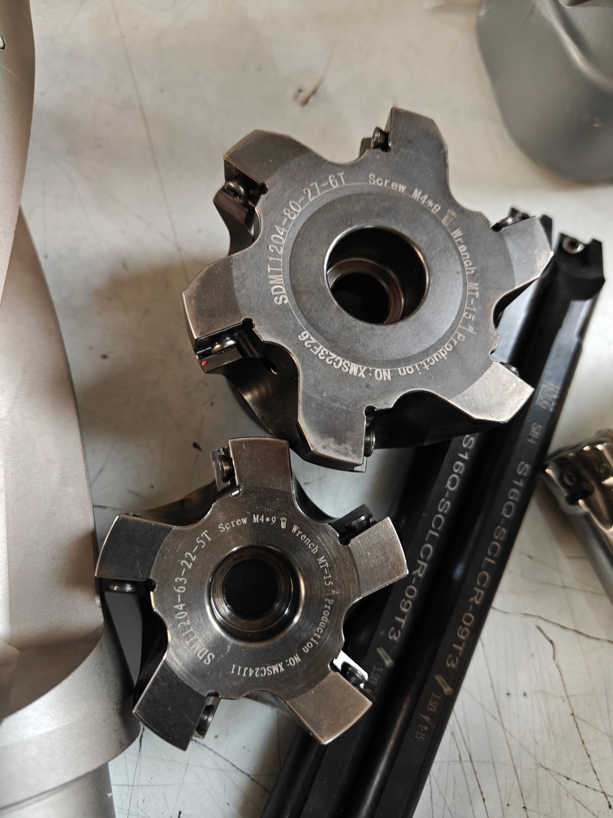 SDMT CUTTERS, U DRILLS , LNMU CUTTER , BT40 APU13 , BORING BAR DEAL