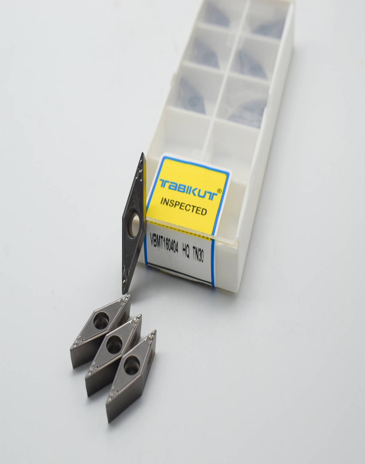 A pack of Tabikut cermet carbide inserts