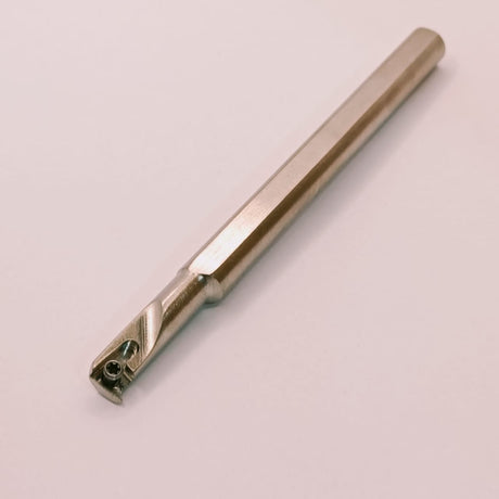Metal cutting tool