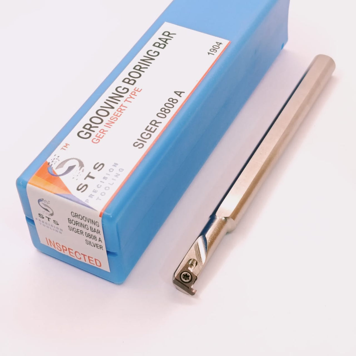 Grooving boring bar with blue box