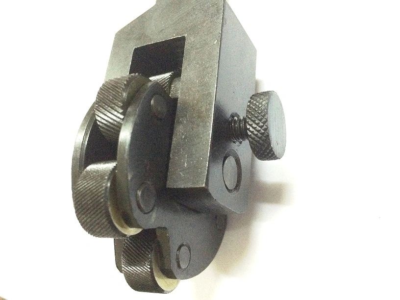 Metal industrial knurling tool head