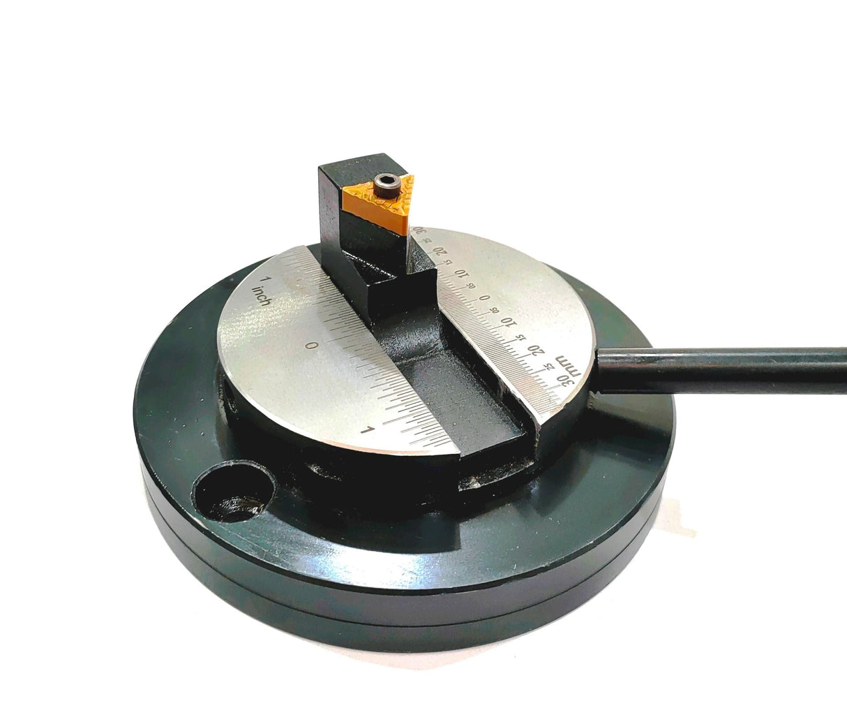 Lathe tool post adjustment device