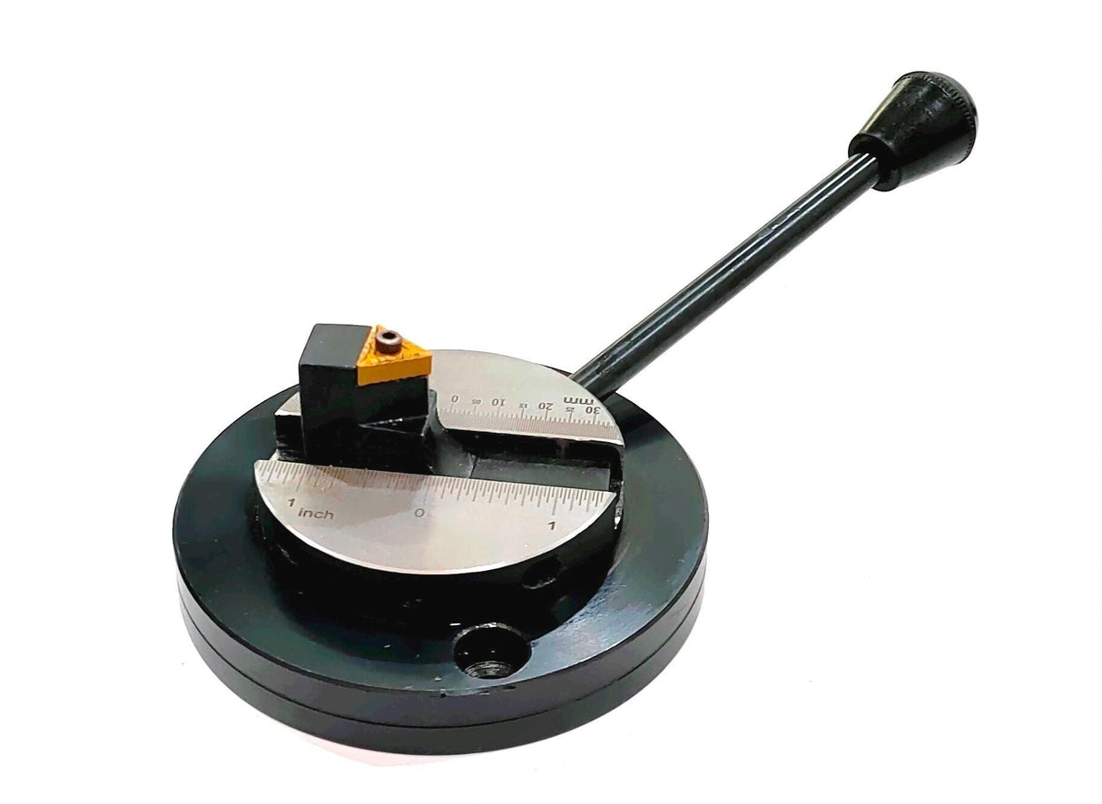 Lathe tool post adjustment device