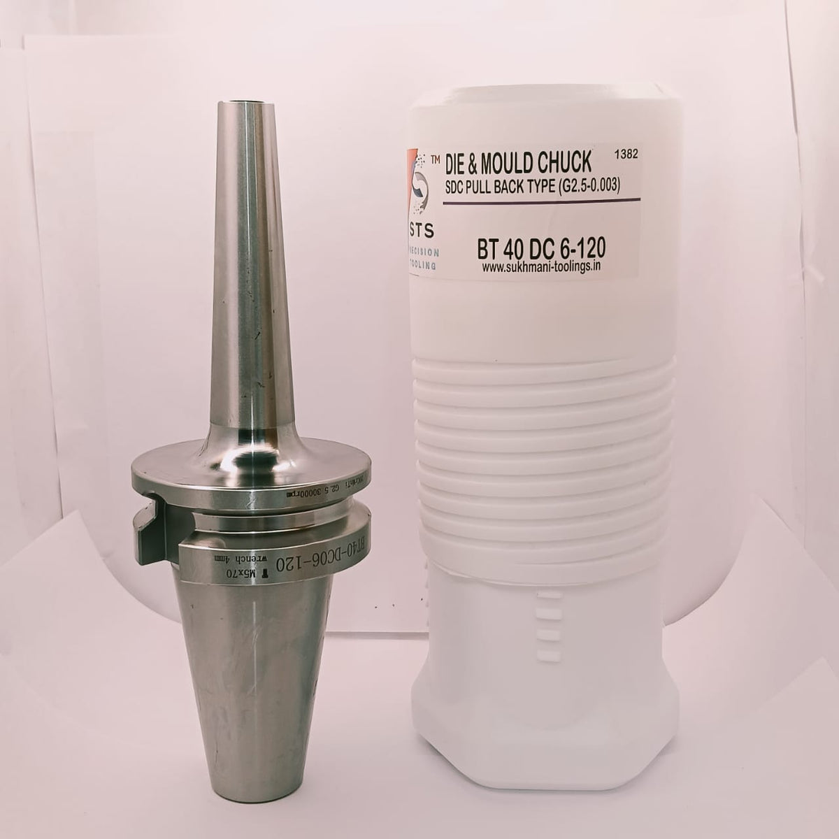 BT40 collet chuck with case