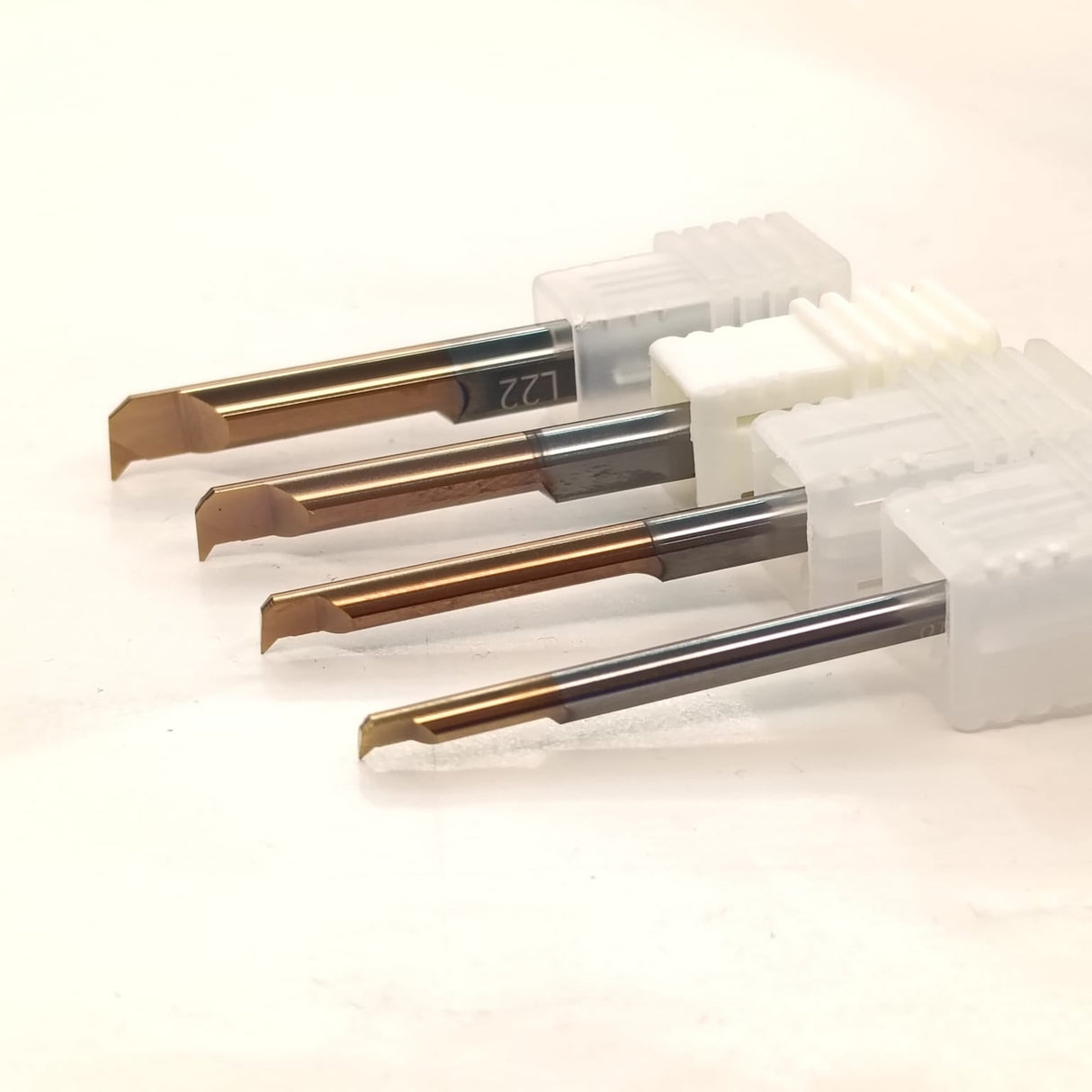 Set of metal cutting tools
