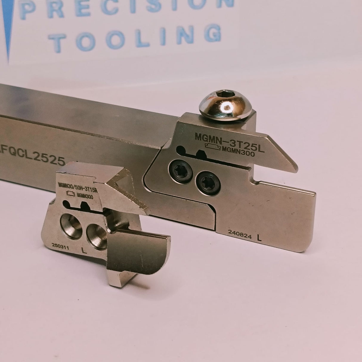 MGMN grooving tool holder set