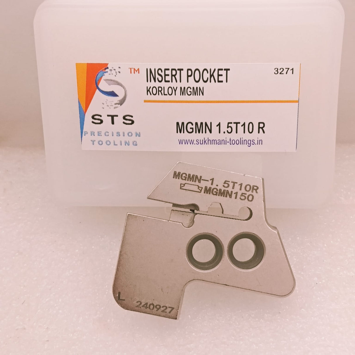 Metallic insert pocket