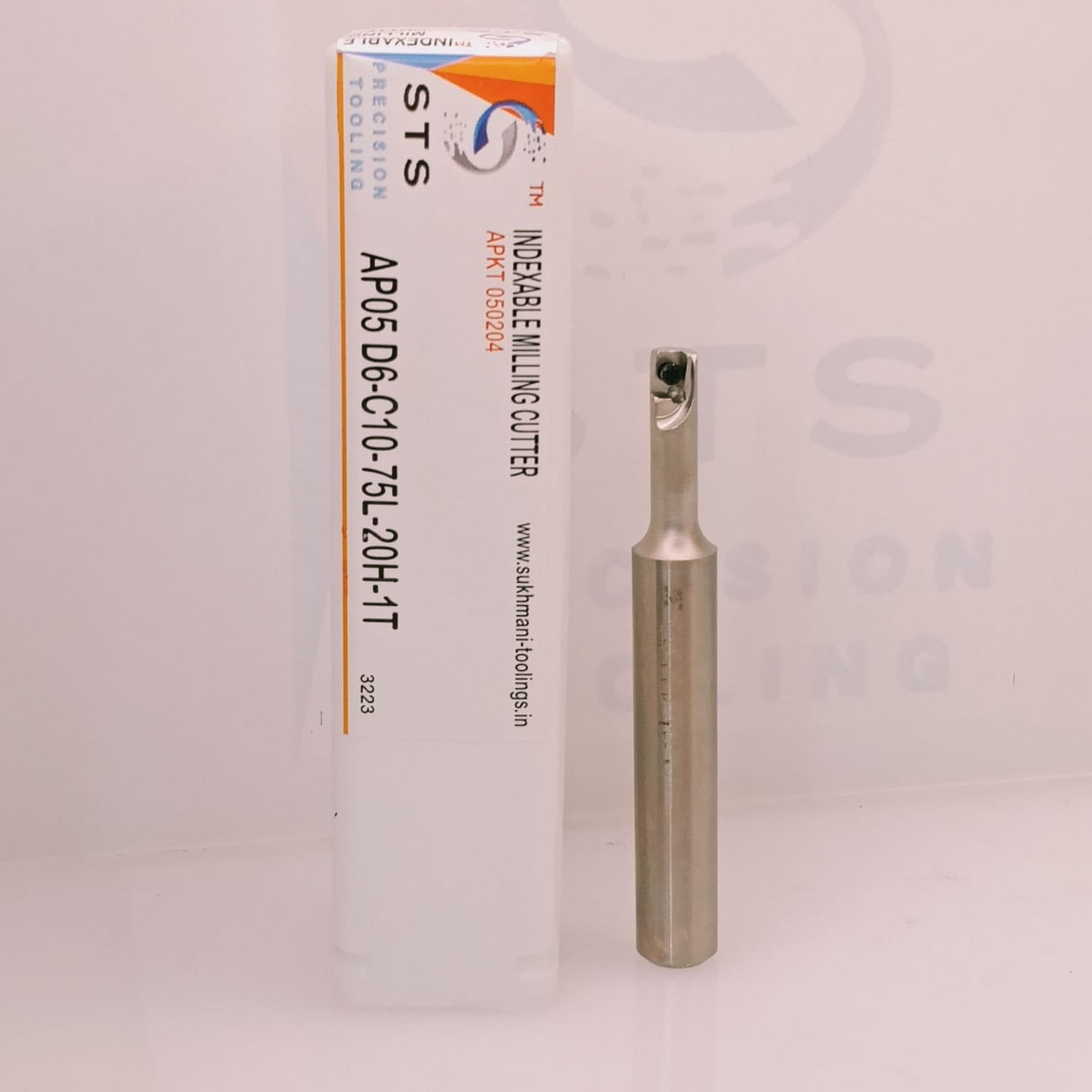 Indexable milling cutter