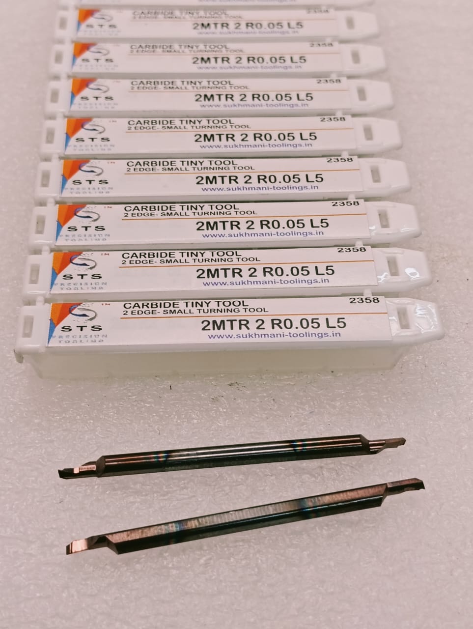 Carbide small turning tools
