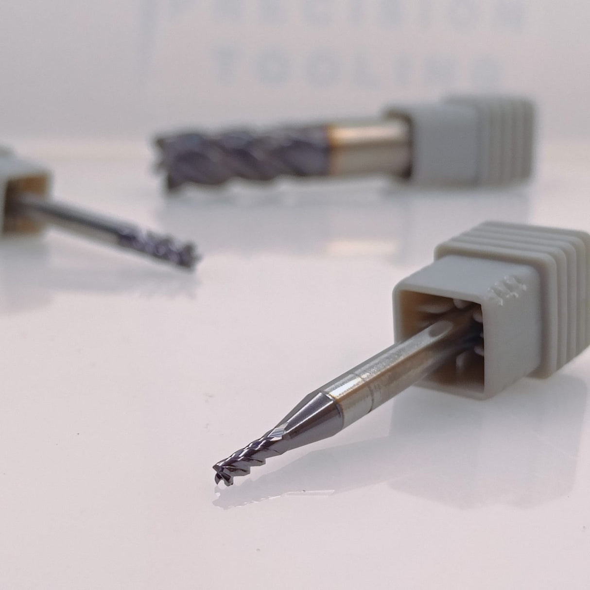 TUS SERIES (for TITANIUM Alloy, Inconel Alloy) CARBIDE END MILL