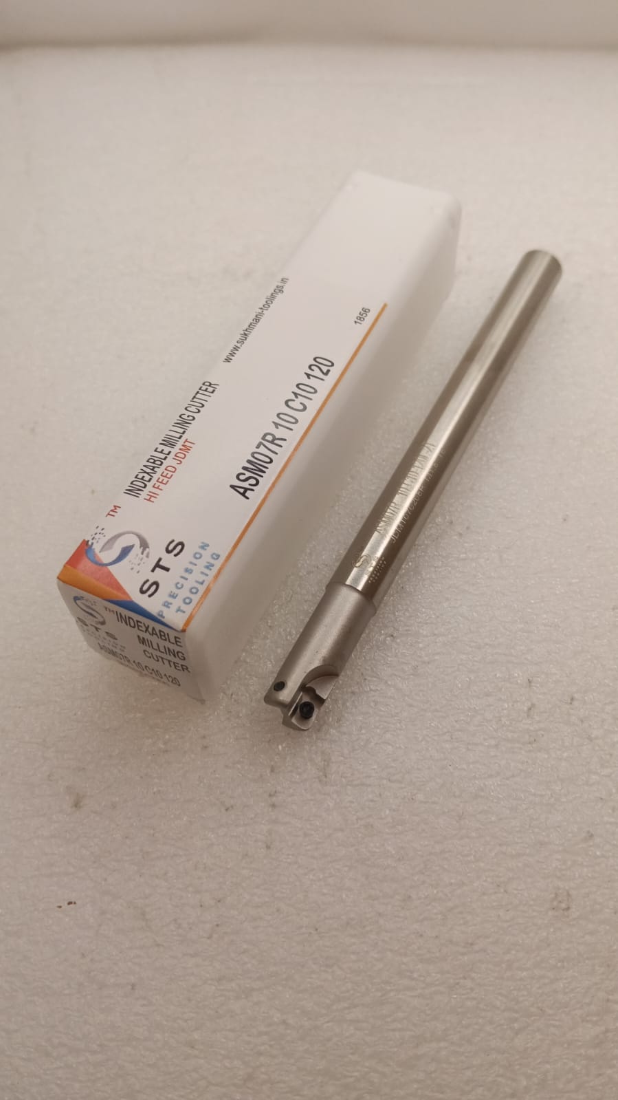 Indexable metal boring bar