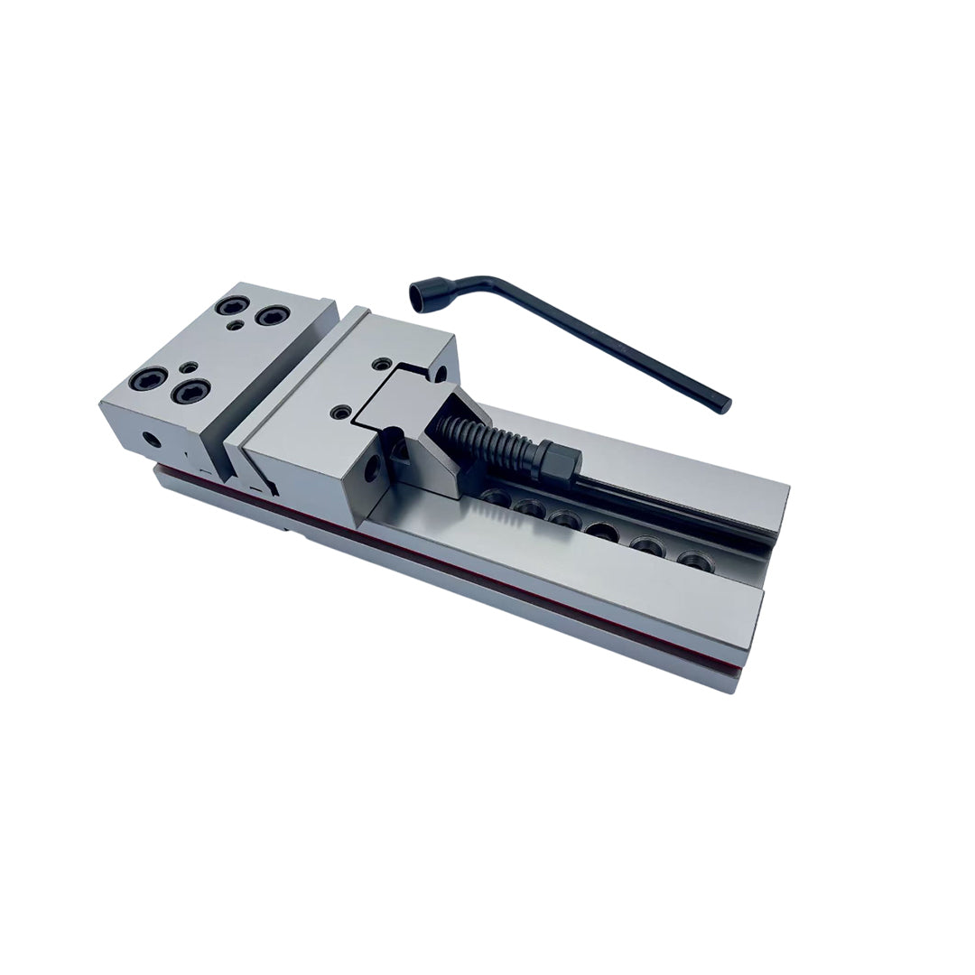 Metal vise with adjustable