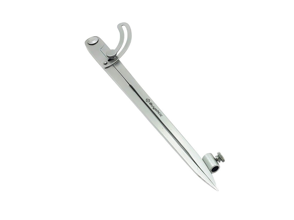 Metal wing divider