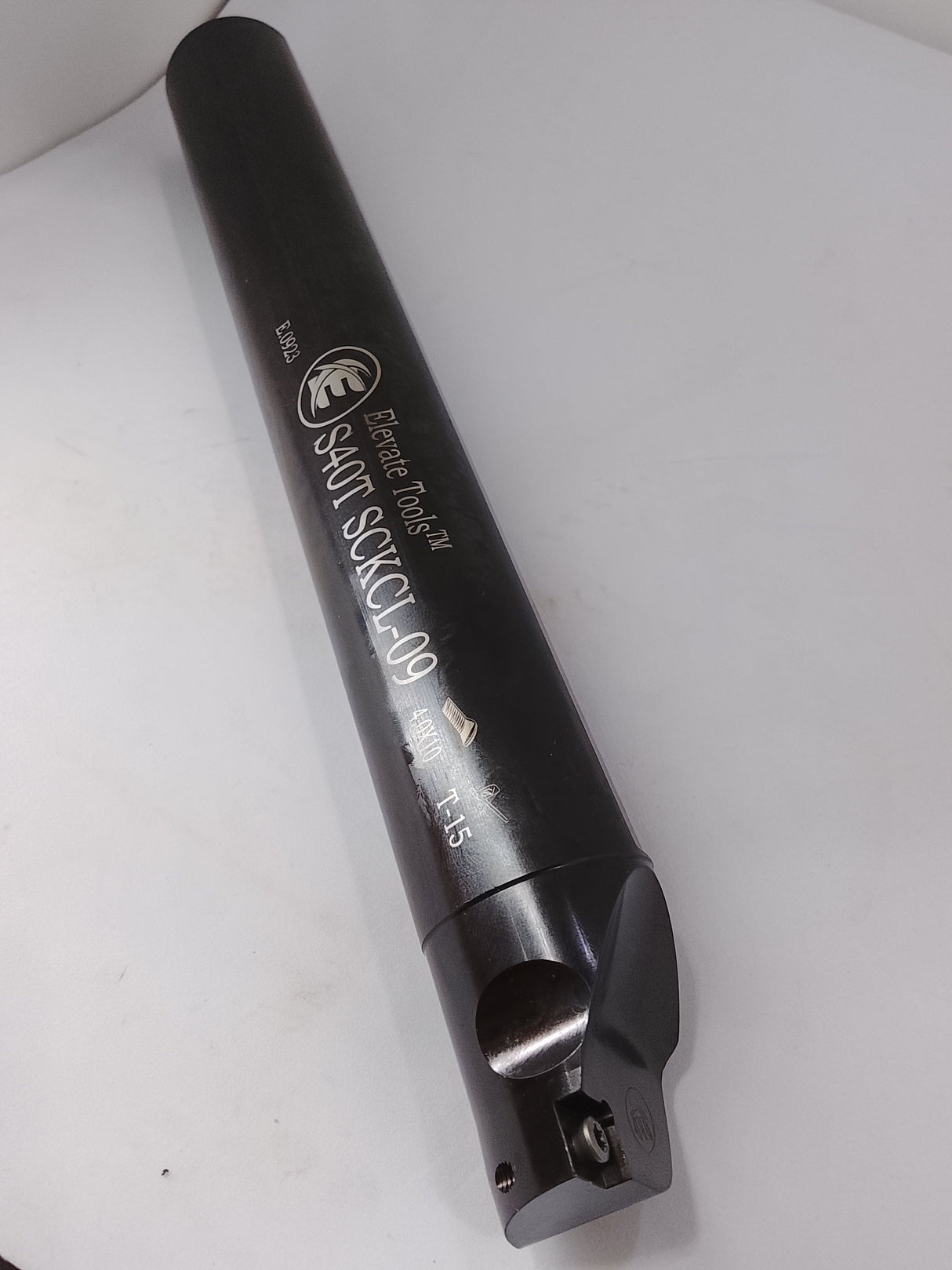 Metal tool bit