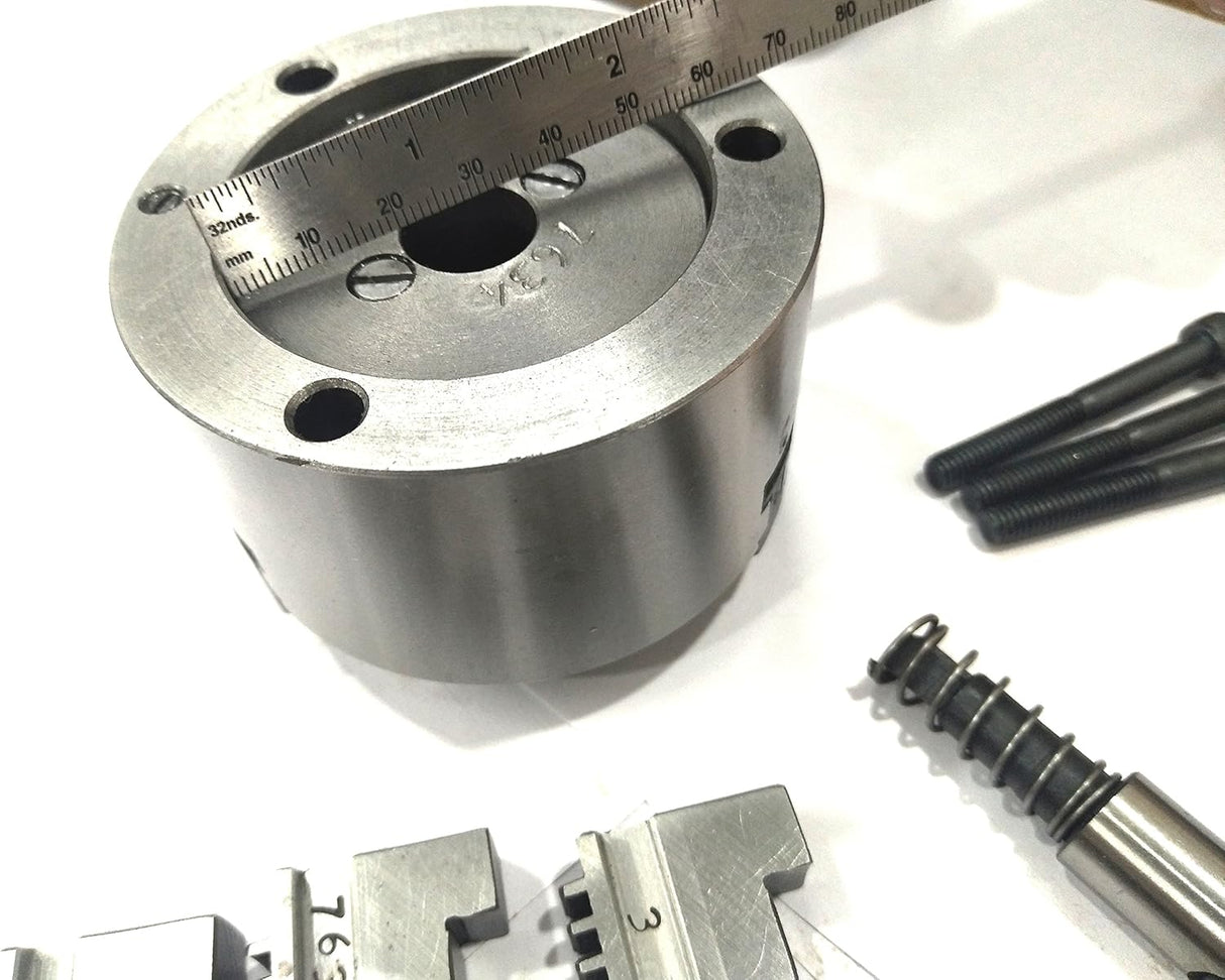 Lathe chuck and measuring tool