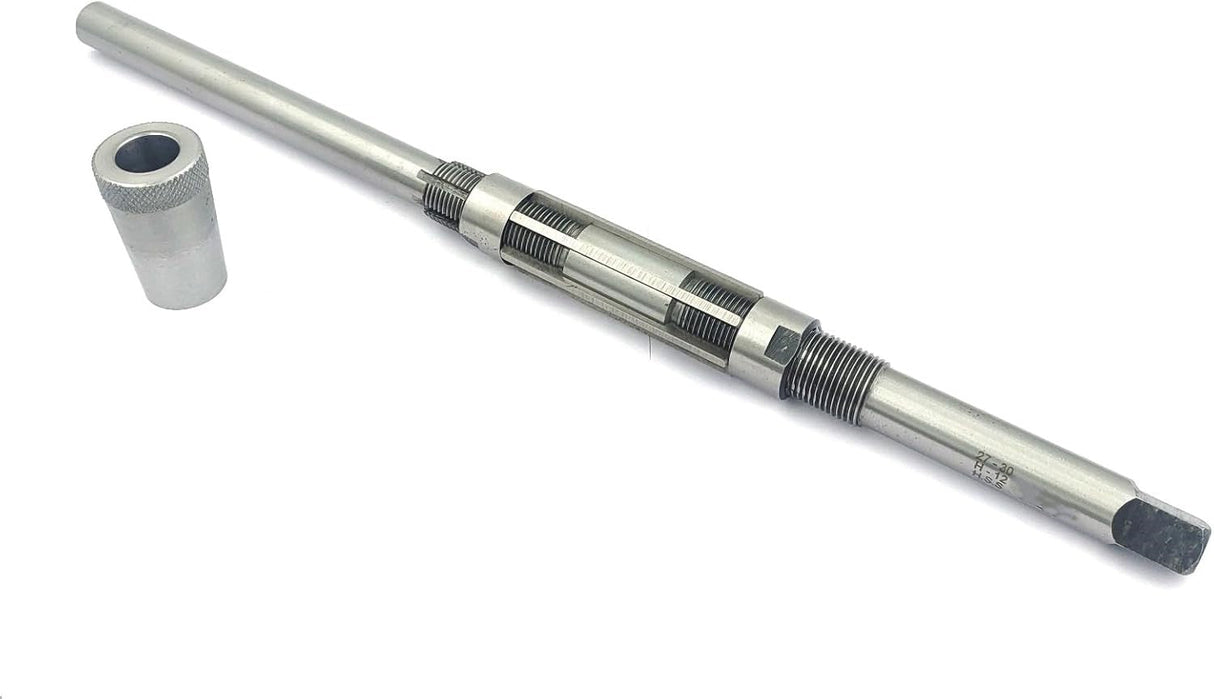 Adjustable hand reamer