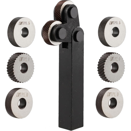 Knurling tool with wheels