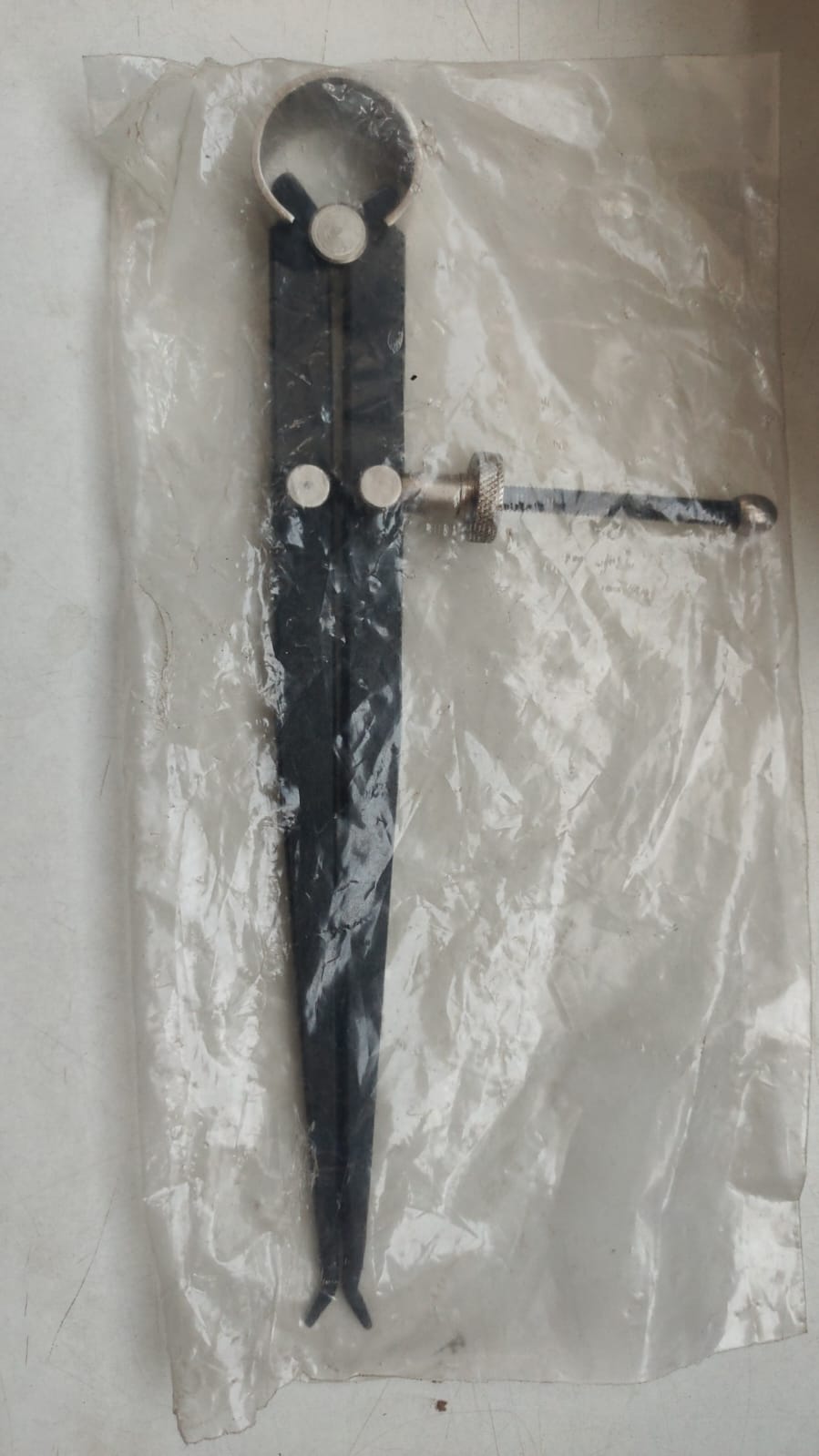 Precision leg divider