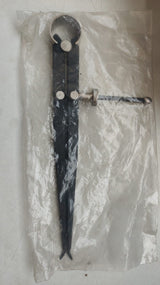 Precision leg divider