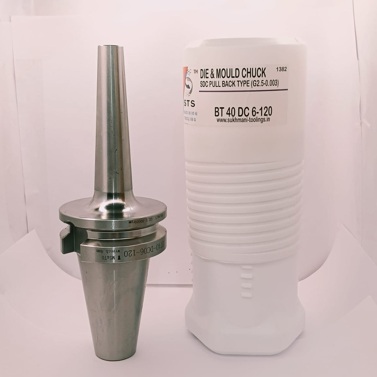 BT40 collet chuck with case
