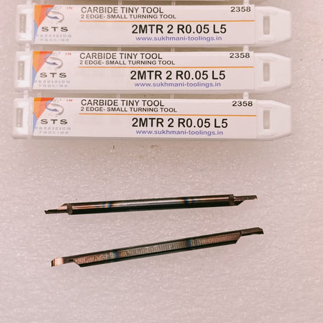 Small carbide turning tool inserts