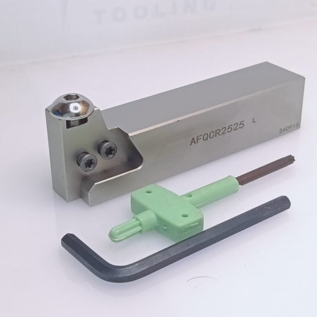 GROOVING TOOL HOLDERS
